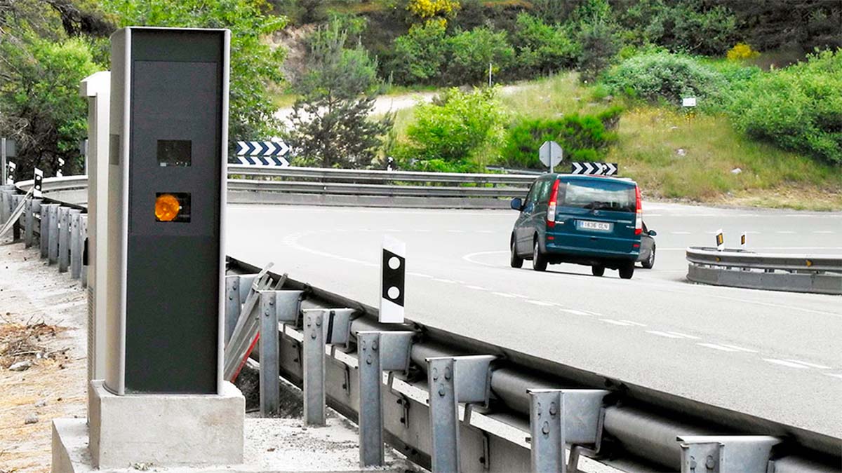 La DGT no pasa la revisión de uno de los radares que más multa de España 1 05 1 radar alto del leon