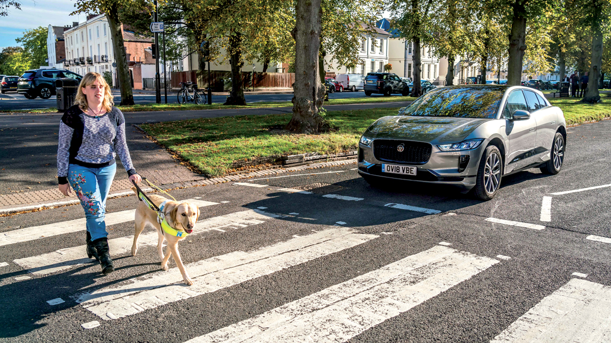 Cómo deben sonar los coches eléctricos a baja velocidad 1 520887