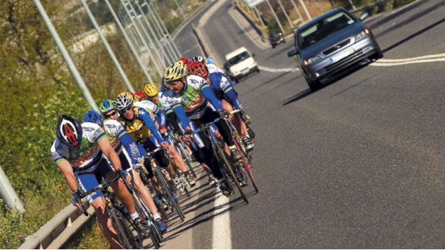 Cómo adelantar a un ciclista de forma segura 1 adelantamiento