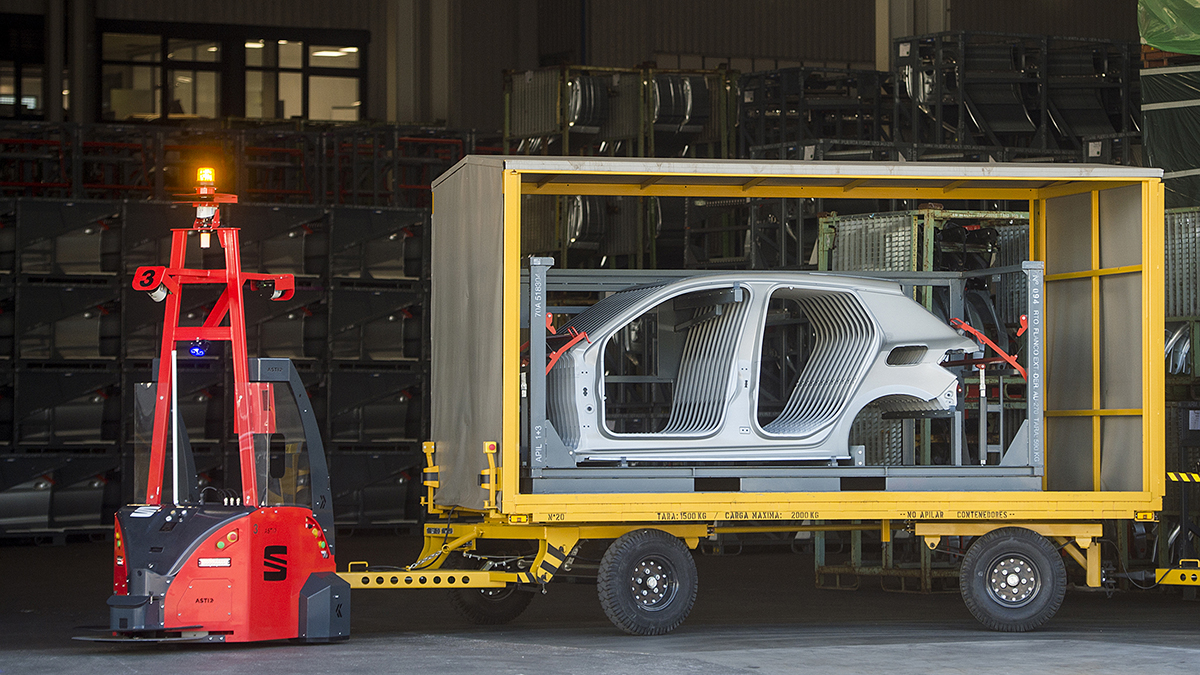 SEAT incorpora vehículos autónomos para el transporte de piezas en Martorell 2 agv03hq