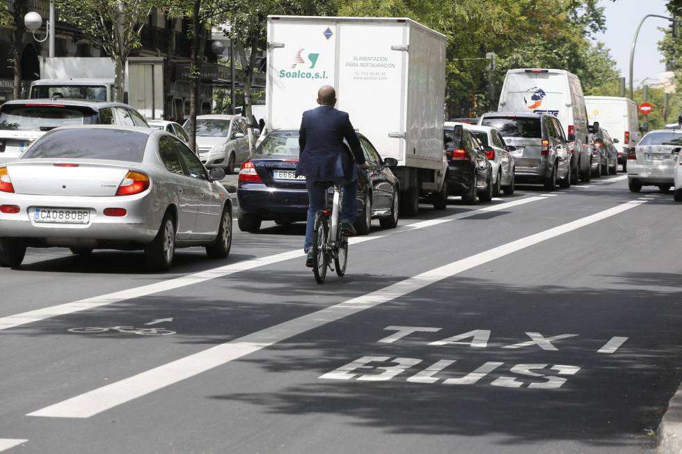 Día Mundial de la Bicicleta, consejos para la convivencia entre coches y bicis 1 bici