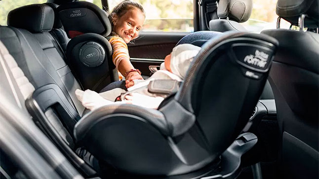 Así es como debes colocar una silla infantil en tu coche 1