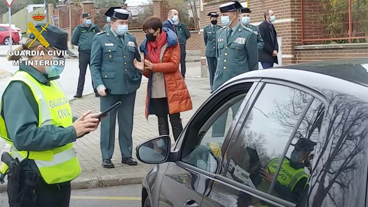 Los agentes de tráfico de la Guardia Civil estrenan nuevas tablets para consultar información sobre los conductores 1 captura de pantalla 2020 12 23 a las 11.40.30