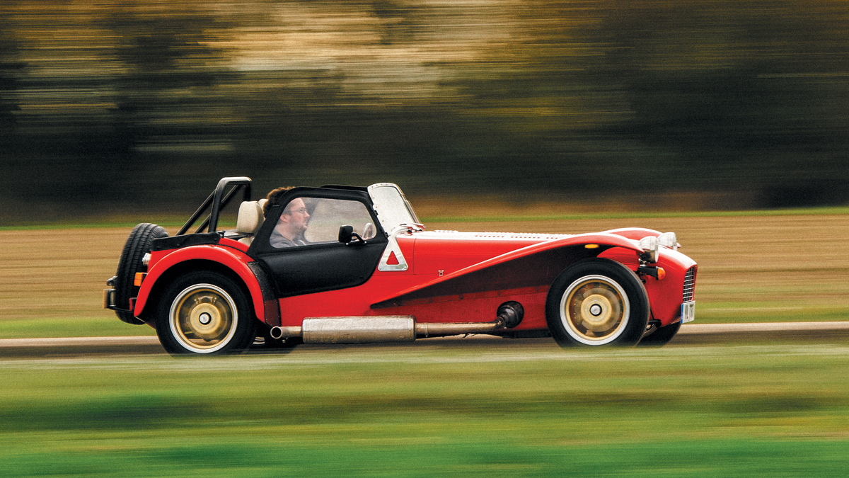 Caterham Super Seven 1600: retro, ligero y un deportivo brillante 1 caterhamsuper7alp4840