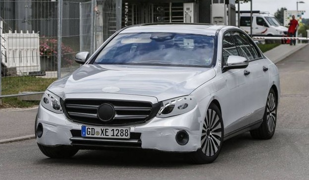 La próxima generación del Mercedes Clase E, casi al desnudo 1 clasee1