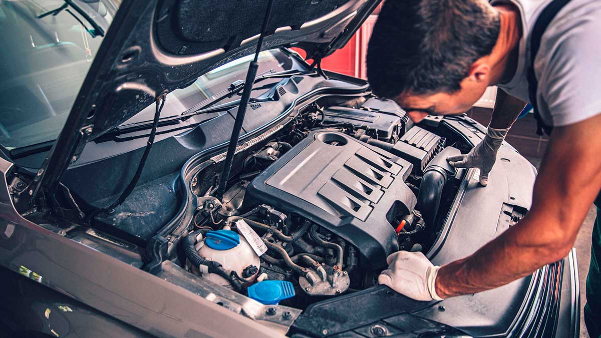 Ocho consejos de mantenimiento para poner el coche a punto en primavera 1 confortauto claves mantenimiento primavera