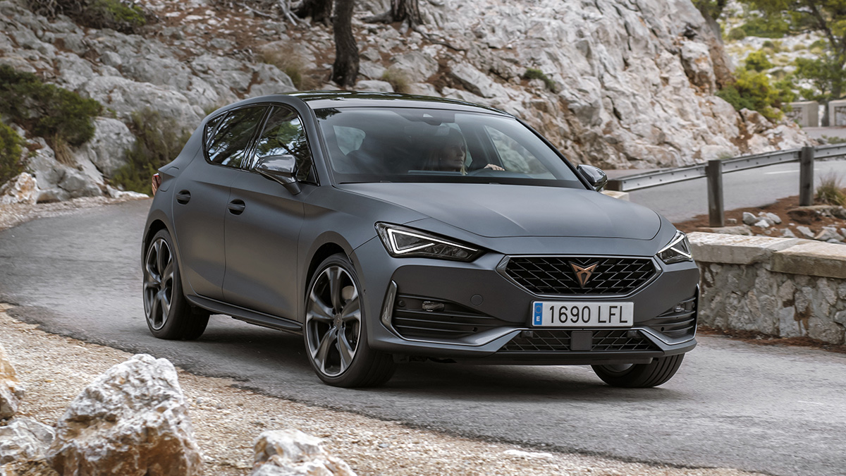 El Cupra León 2021 desafía al VW Golf GTI: ¡nueva versión gasolina de 245 CV! 1 cupraleon2021