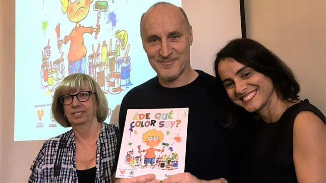 Skoda celebra el Día del Libro regalando cuentos a los niños 1 dequecolorsoy