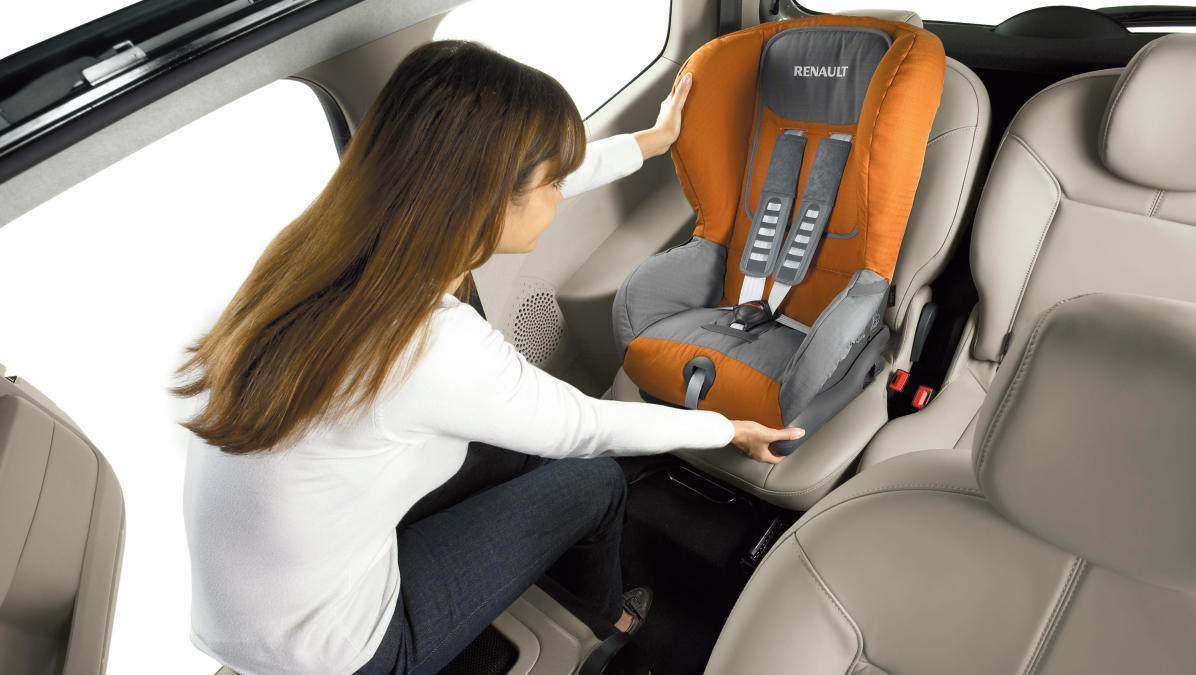 Qué fallos cometemos al colocar las sillas del coche para bebés 1 falloscolocarsillitas1