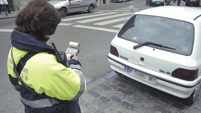 ¿Cuándo se llevará tu coche la grúa? 1 grua3