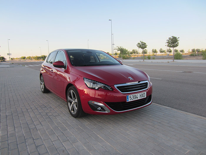 ¿Cómo es el Peugeot 308 1.2 Puretech anunciado en TV? 1 img0139 1