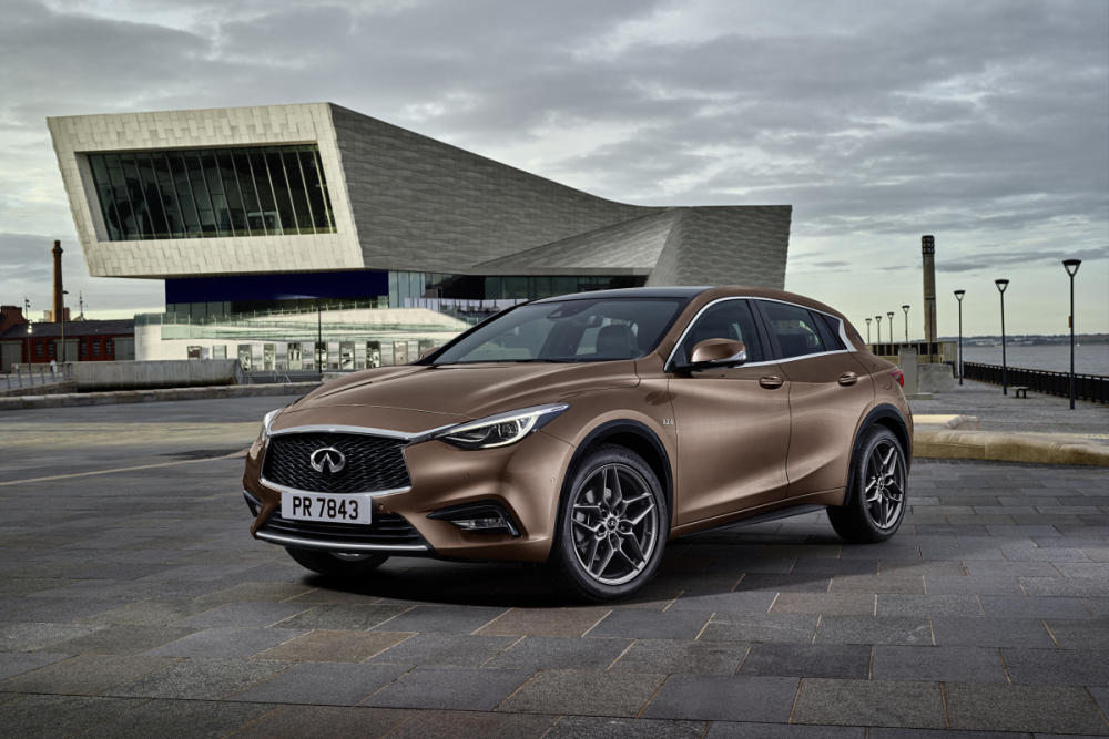 ¿Cuál es el Infiniti con un motor fabricado en España? 1 infiniti 21g