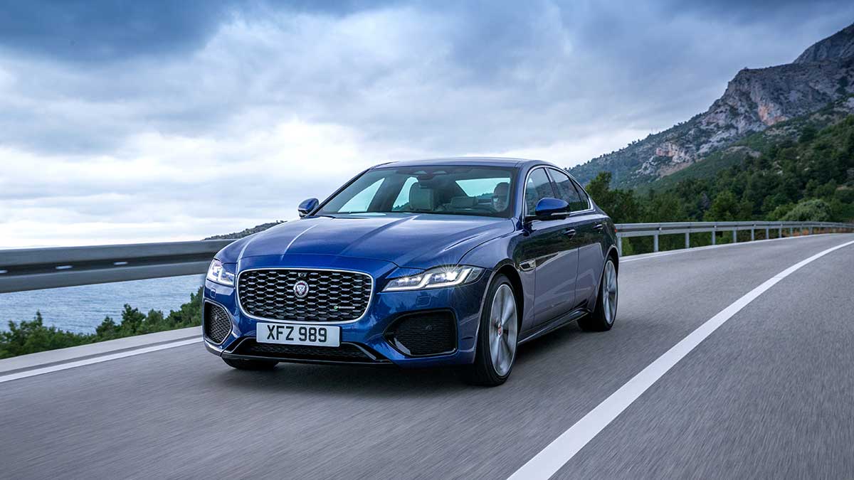 Jaguar XF 2021: un restyling que abraza una nueva mecánica microhíbrida diésel 1