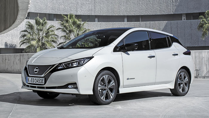 Qué coches de Nissan pueden llevar pegatina ECO o Cero 1 nissanleaf 2
