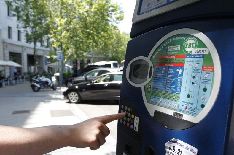 Los parquímetros de Madrid cobrarán por el tiempo real de estacionamiento 3 parquimetros madid