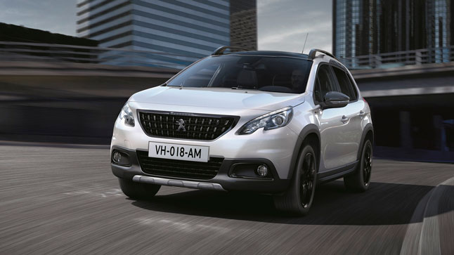 Peugeot lanza la serie limitada Black Pack para los 208, 2008 y 308 1 peugeot2008blackpack