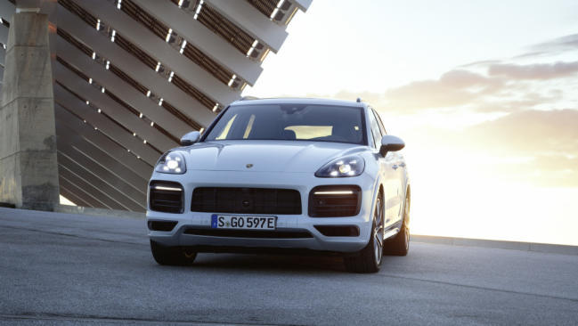 Fotos del Porsche Cayenne E-Hybrid 1 Porsche Cayenne E-Hybrid: llega el híbrido enchufable