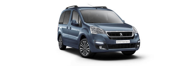 Fotos del Peugeot Partner Tepee Electric 1 A los mandos del Peugeot Partner Tepee Electric, versatilidad sin emisiones