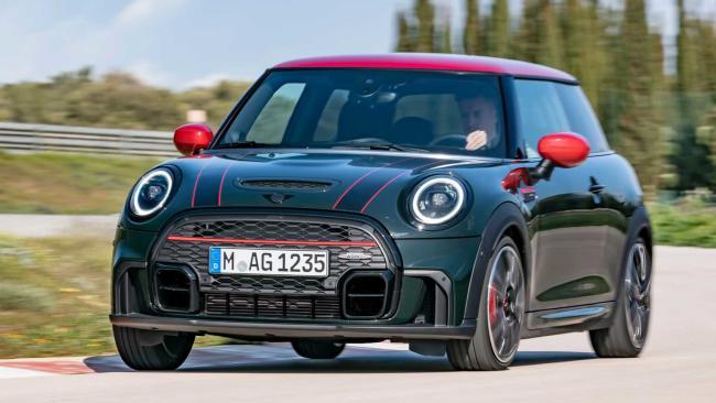 Fotos: Mini JCW 2021 1 Nuevo Mini John Cooper Works 2021: el deportivo británico se actualiza