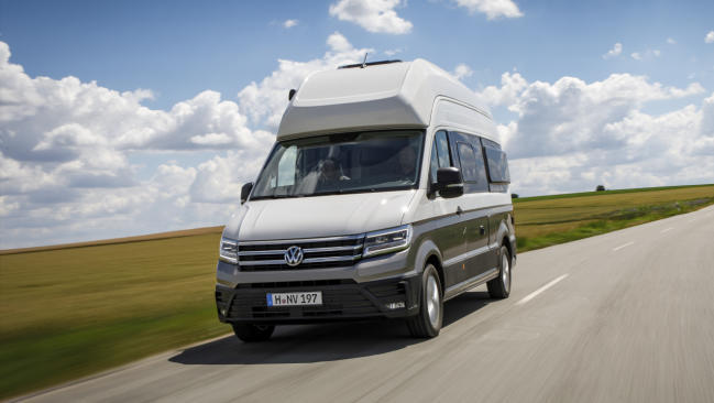 Fotos de la Volkswagen Grand California 1 Se llama Volkswagen Grand California y es la furgoneta camper definitiva
