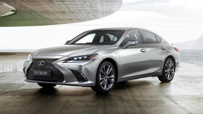 Fotos del Lexus ES 2018 1 Así es el primer Lexus ES que llegará a Europa