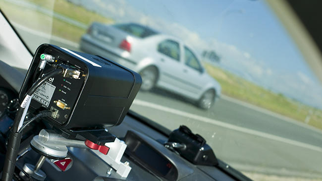 ¿Pondrías un radar de velocidad en tu coche si te pagaran 1.500 euros al mes? 1 radar 17