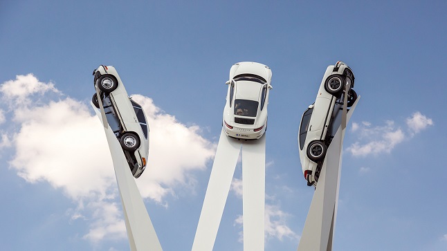 Porsche presenta su escultura 'Inspiración 911' 1 s150709fine