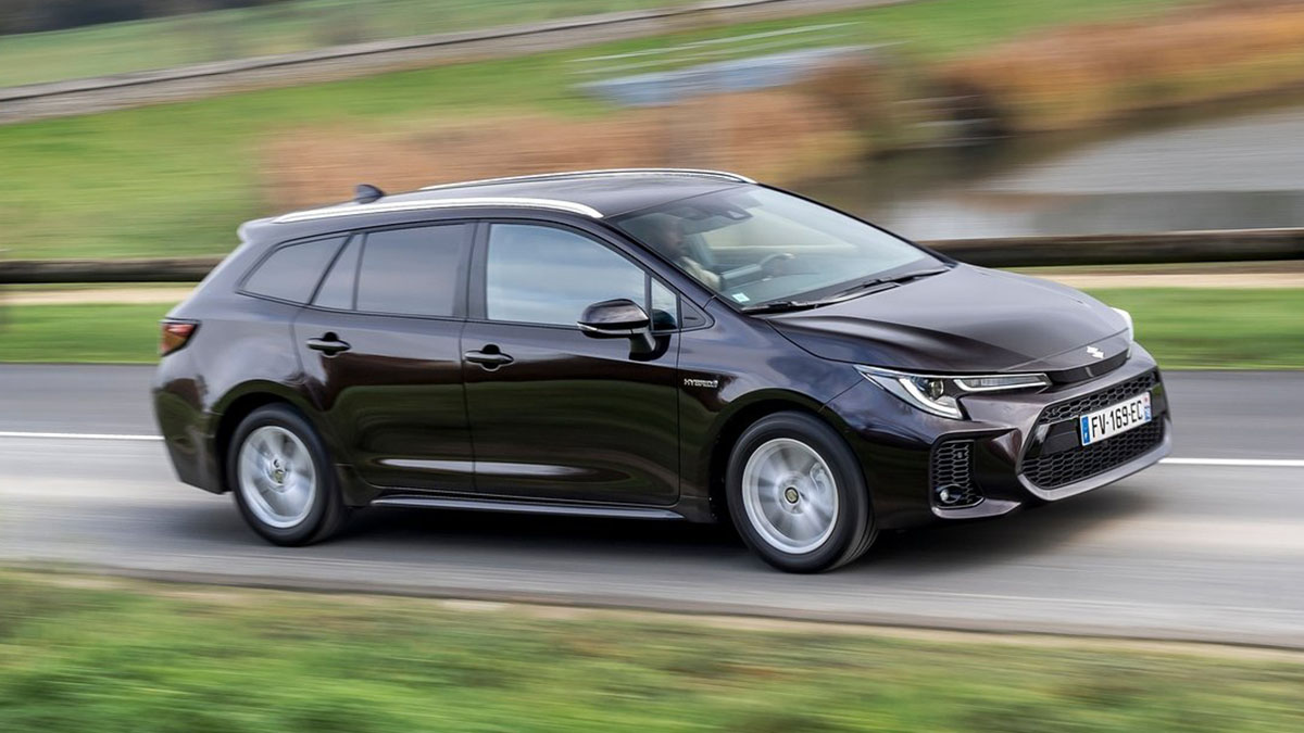 El nuevo Suzuki Swace 2021 híbrido a prueba: así va el Corolla de Suzuki 1 suzuki swace 2021 accion