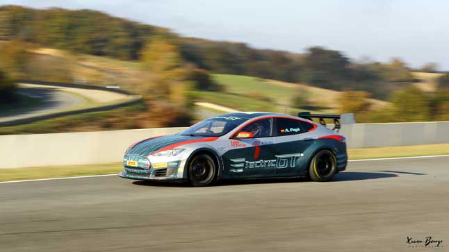 Este es el calendario de las Electric GT Series 1 tesla motorsport