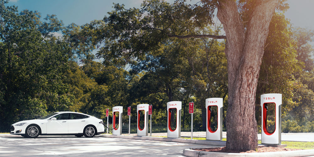 Tesla inaugura su décima instalación de 'supercargadores' en España 1 teslasuperchargers01micocheelectrico