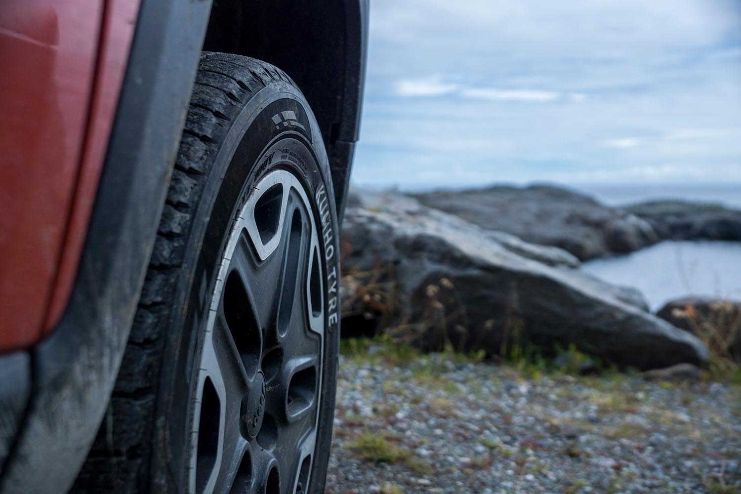 Neumáticos Kumho para vehículos SUV 2 top werte fur kumho crugen premium kl33 in laufleistung fahrkomfort abrollgerausch und traktion