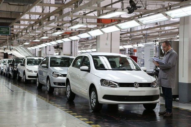 Alemania también investigará a Volkswagen 3 volksanchietaproducao20 03 13 620x413 1