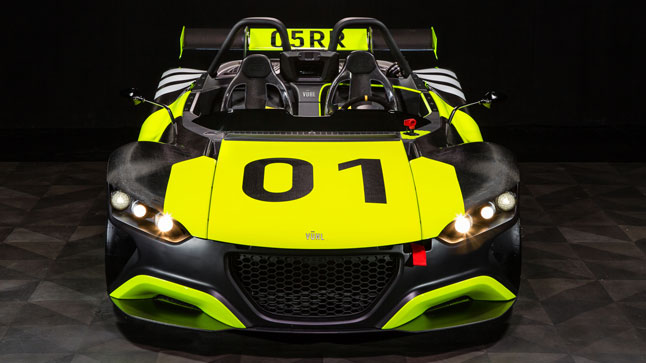 El Vuhl 05RR se presenta en el Race Of Champions de México 1 vuhl05rr1