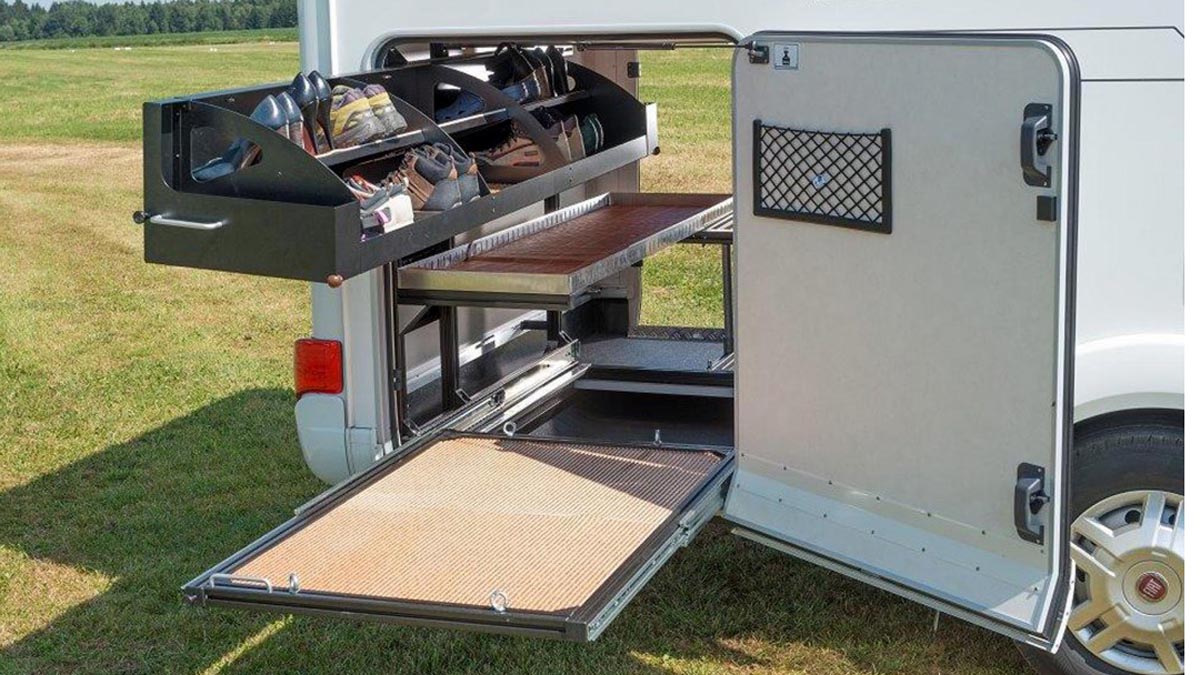 Zapatos. Como mantener el orden dentro de tu autocaravana 1 zapatosautocaravana 1