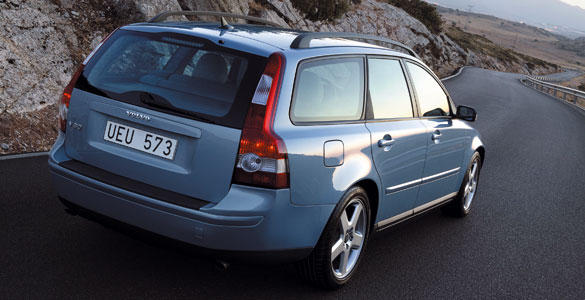 Volvo V50 año 2004 trasera