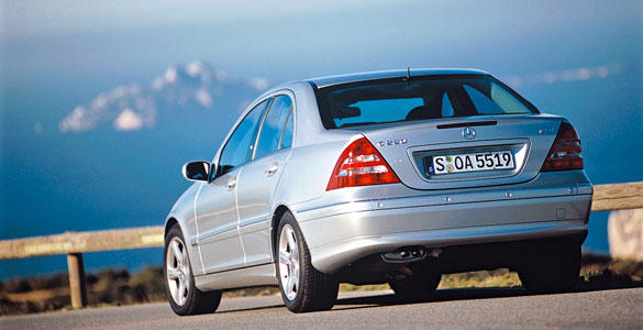 Mercedes C220 cdi año 2004 trasera