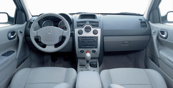 Renault Mégane 1.9 DCI interior