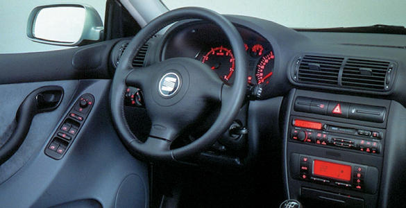 Seat León 1.9 TDI 110 Signa interior