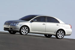 Toyota Avensis año 2004