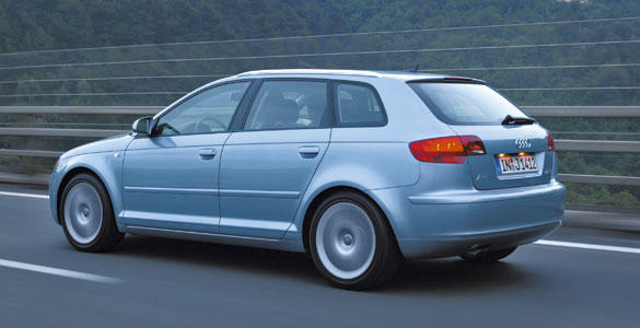Audi A3 Sportback año 2004 trasera