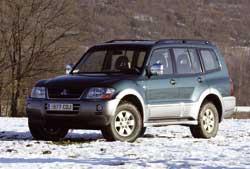 Mitsubishi Montero año 2004