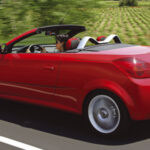 Opel Tigra año 2004 trasera