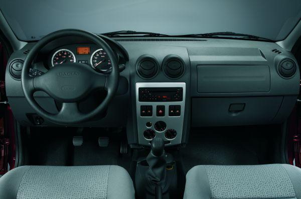 dacia logan noviembre 2004 interior