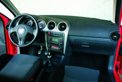 seat-ibiza-vs-polo-51