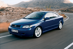Opel Astra Coupé 2.2 16V Opel Astra Coupé 2.2 16V