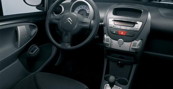 C1 Citroen (2005) 1.0i SX interior