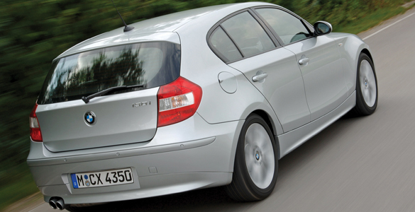 BMW 130i 3/4 Trasera