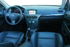 opel-astra-20t-cosmo-5p-2 opel-astra-20t-cosmo-5p-2