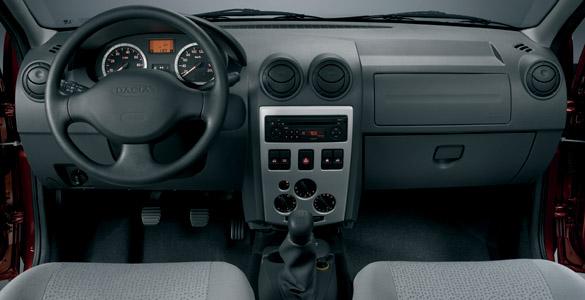 Dacia 1.5 DCI (2006) Laurate interior