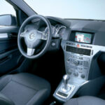 Opel Astra GTC 2.0t 170 Sport interior